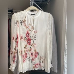NWT Beautiful top! Brand new! Details are gorgeous!